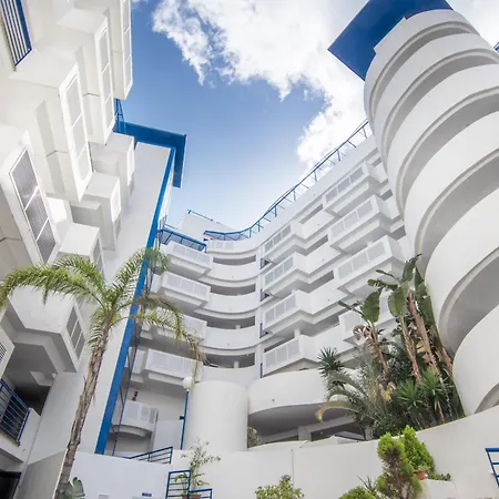Escape With Pool And Parking
