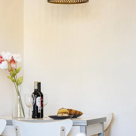 Escape With Pool And Parking Apartment *