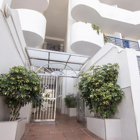 Apartment Escape With Pool And Parking Benalmadena